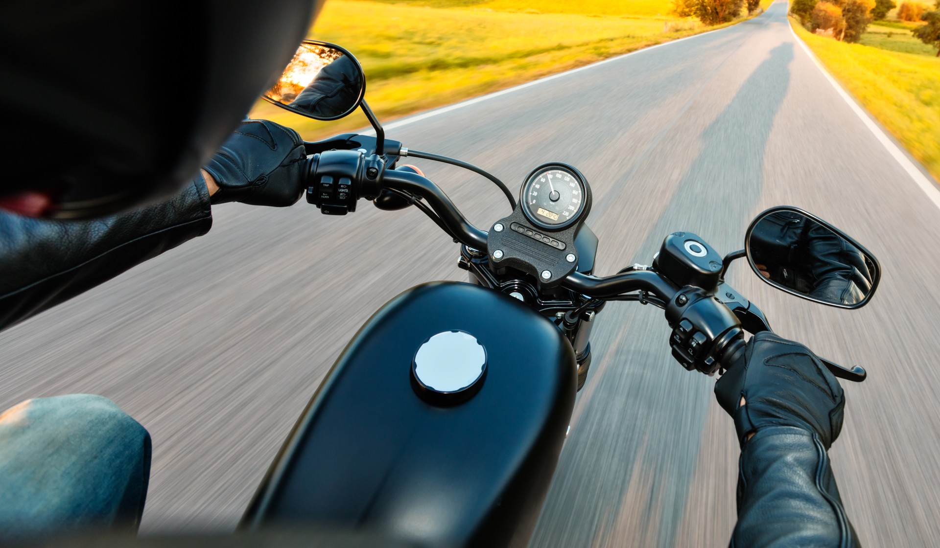 How to choose good motorcycle and scooter insurance

