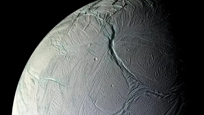 New surprises from Enceladus, Saturn's ocean-hiding moon New surprises from Enceladus, Saturn's ocean-hiding moon