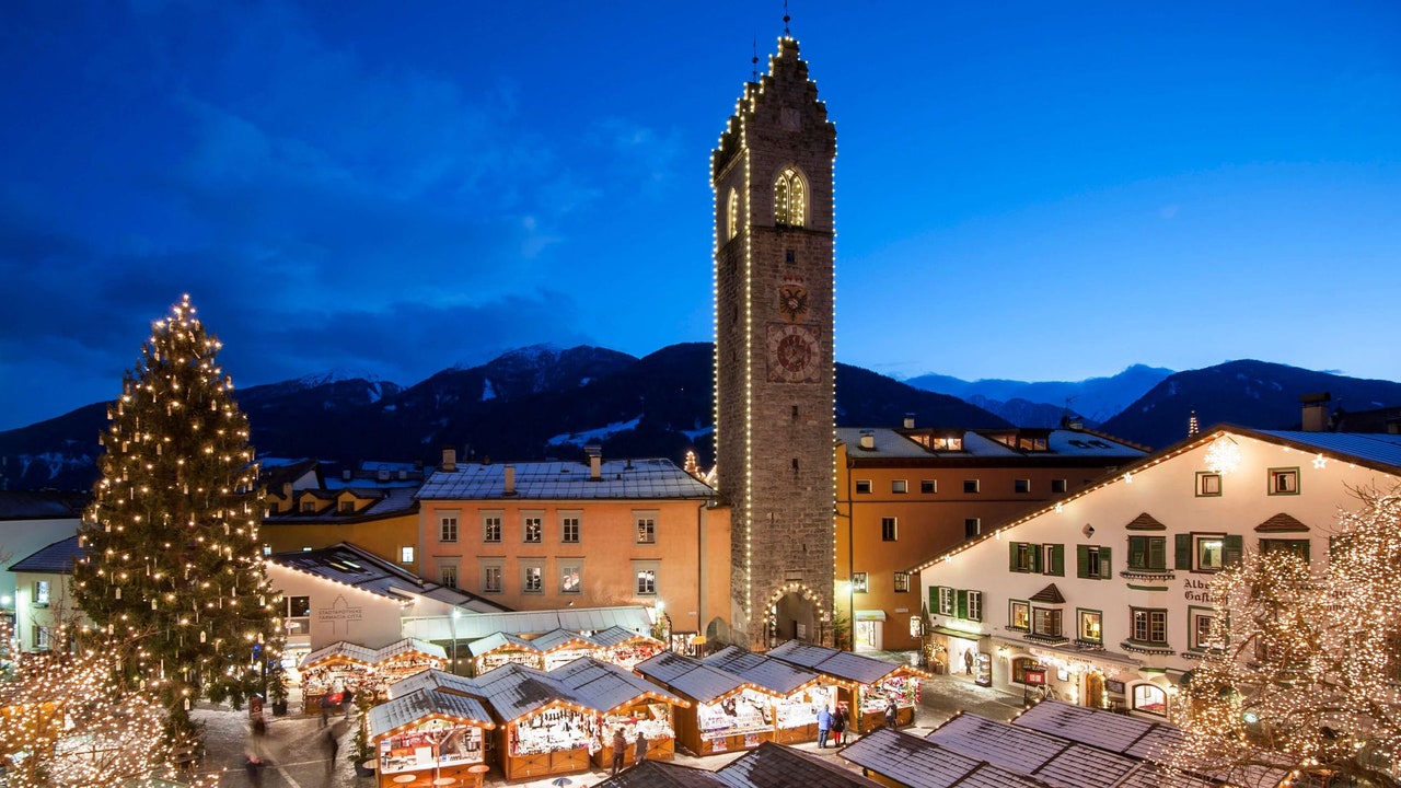 Skiing and Christmas markets: the perfect weekend (to South Tyrol